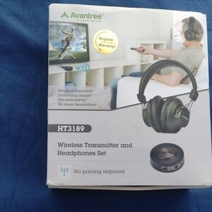 Avantree Wireless Transmitter and Headphones Set - Black NWT